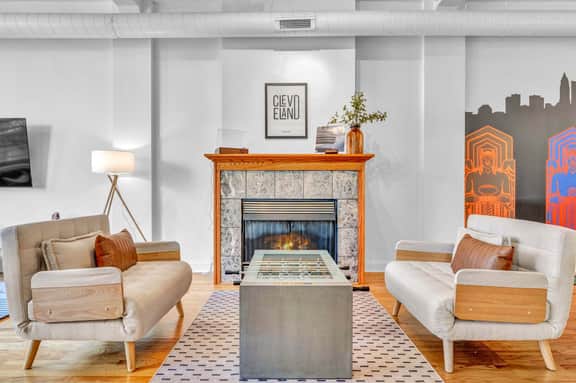 Lofts on 4th 300
