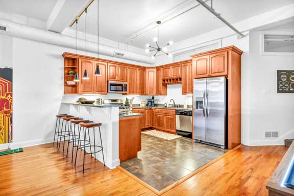 Lofts on 4th 300