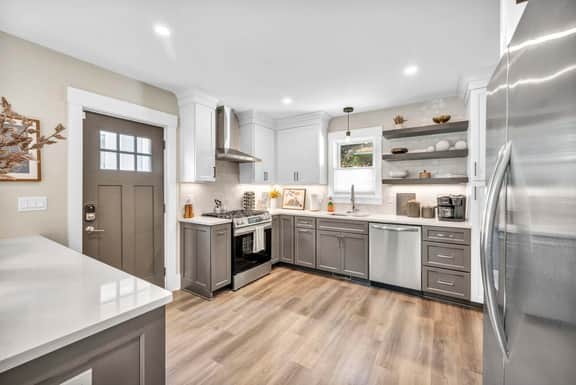 2 King Beds | Sauna, Hot Tub & Pickleball Court