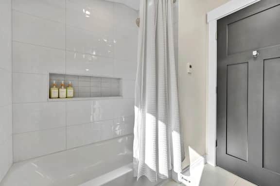 2 King Beds | Sauna, Hot Tub & Pickleball Court